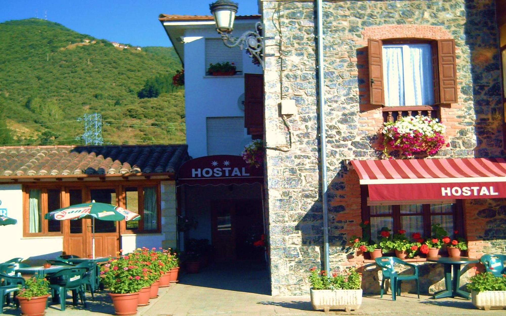 Hostal Toscana Охедо Экстерьер фото